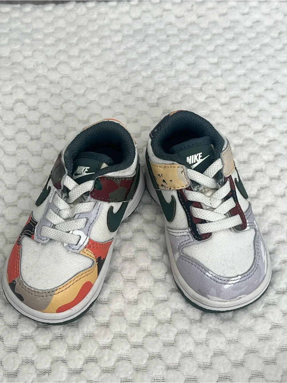 Nike Kids Multicolor Patchwork Sneakers - White, Black, Red, Yellow, Purple